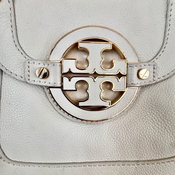 Tory Burch Amanda Shoulder Bag Ivory Cream Pebbled Leather 12โ/16โ - Picture 9 of 15